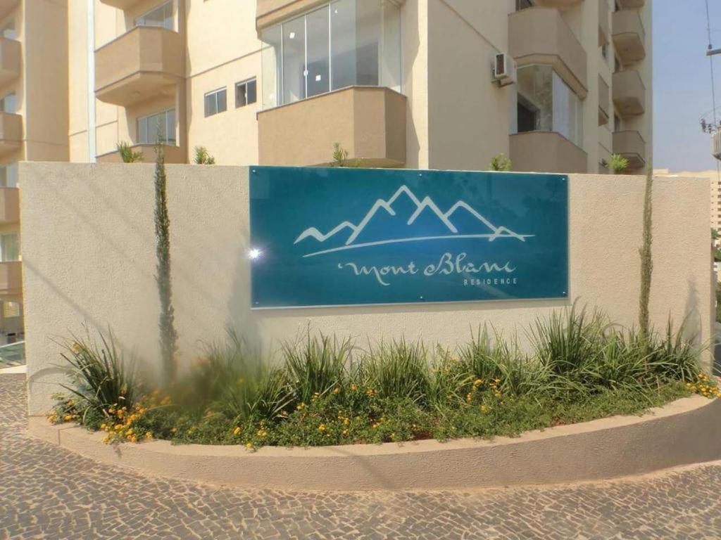 Flat 111 Mont Blanc Caldas Novas Leia Atentamente O Anuncio Buitenkant foto